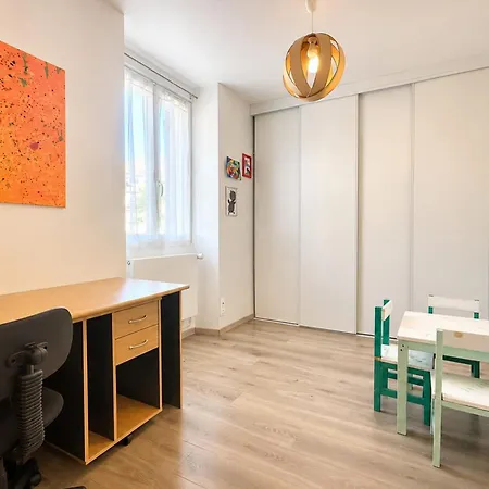 Ferienhaus Maison Climatisee Avec Parking Aux Portes De Moret